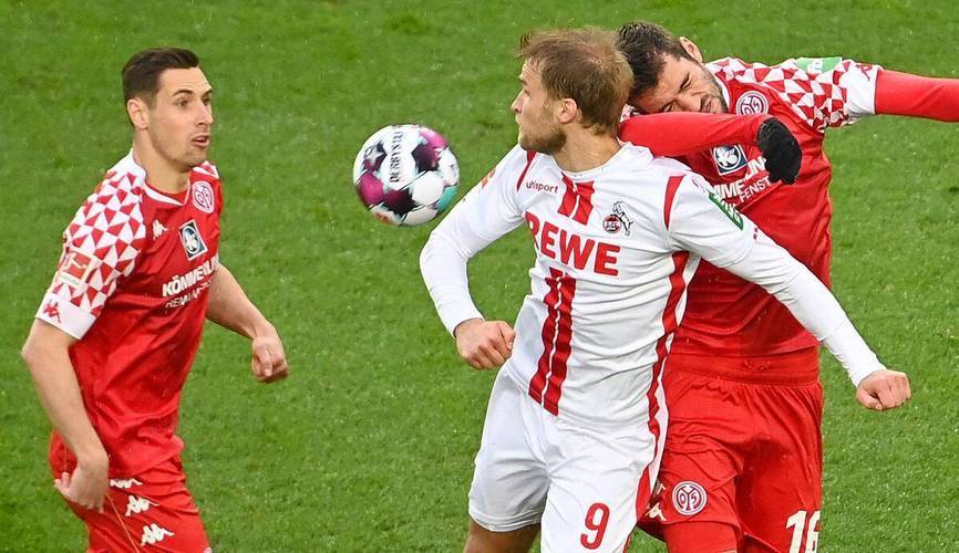 德甲揭幕战暗藏玄机！美因茨主场狂攻VS科隆客场铁桶阵，谁能笑到最后？